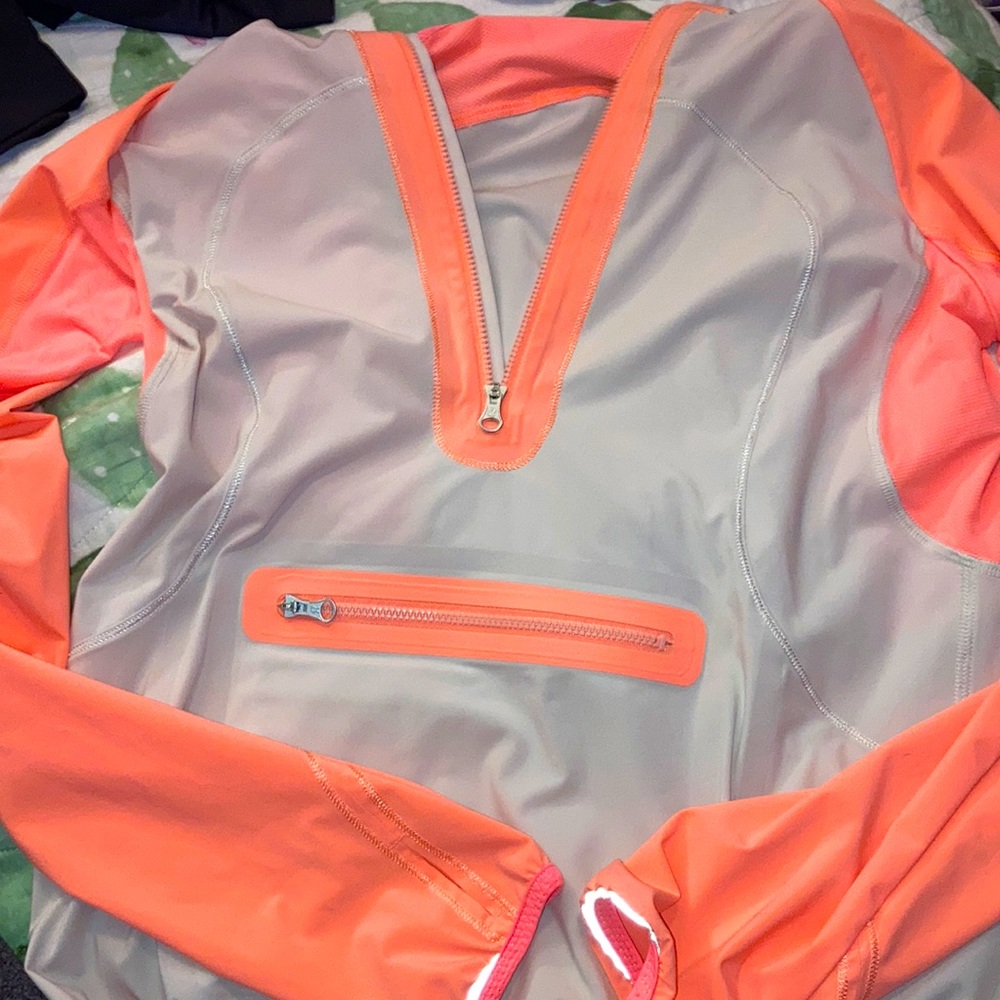 HOODED LULU WORKOUT SHIRT